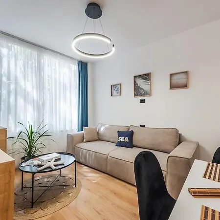 Coastal Pines Oasis By Ps Apartament Golem (Tirana)